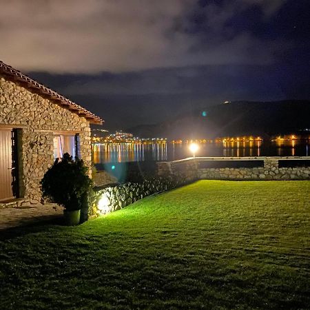 The Little Stone House By The Lake Castória Exterior foto