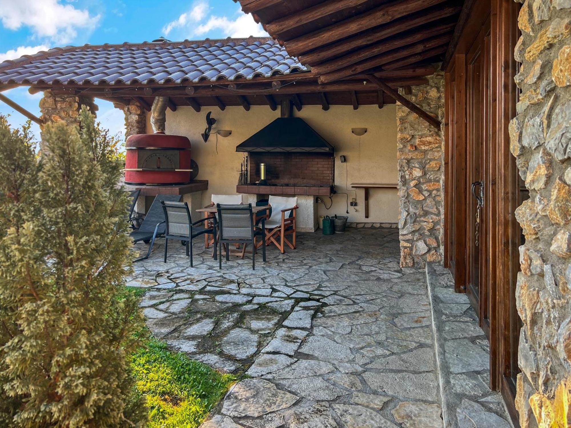 The Little Stone House By The Lake Castória Exterior foto
