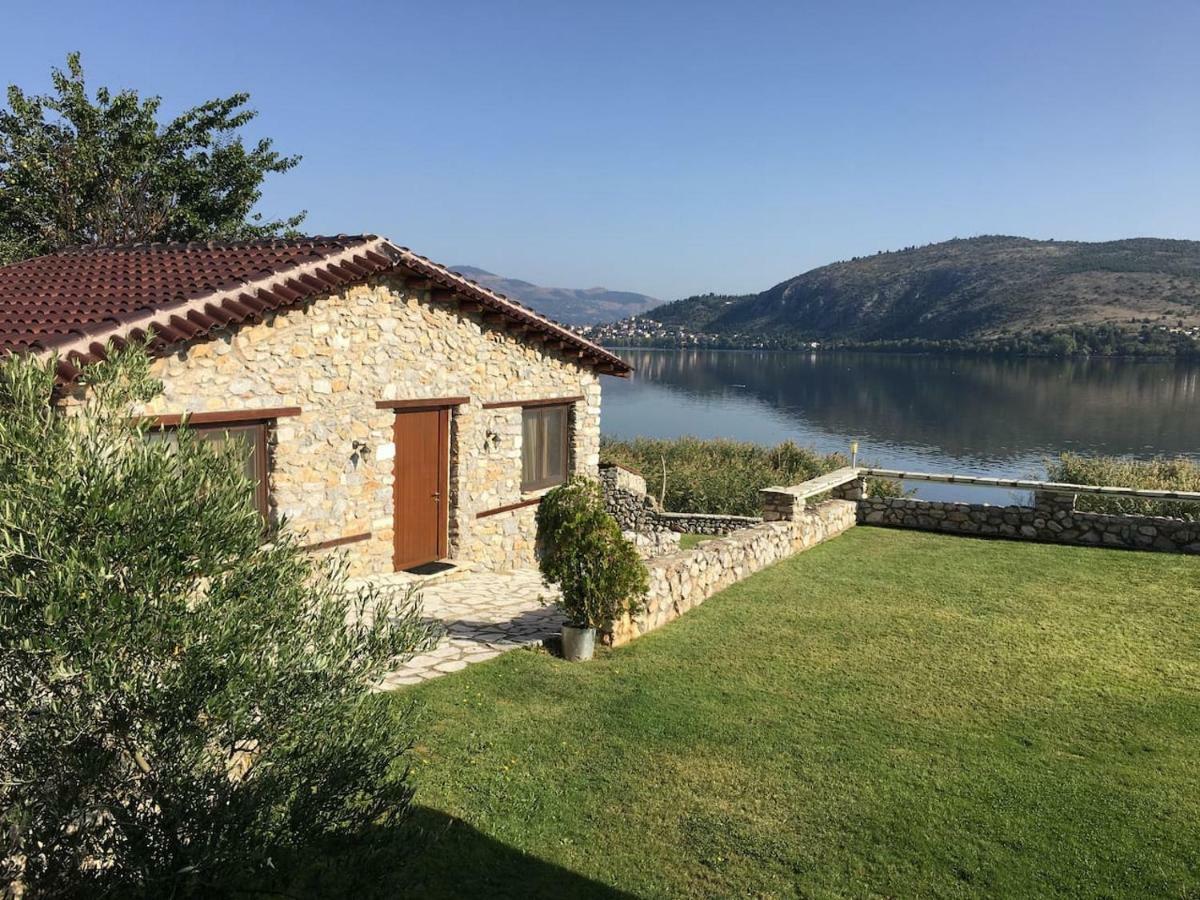 The Little Stone House By The Lake Castória Exterior foto