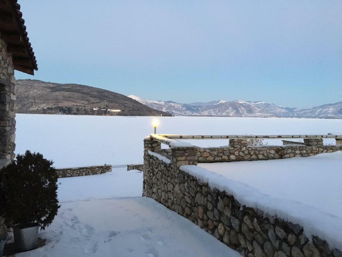 The Little Stone House By The Lake Castória Exterior foto
