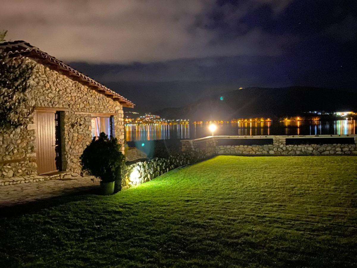 The Little Stone House By The Lake Castória Exterior foto